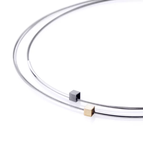 Kolia "Monari Square Black/Gold"